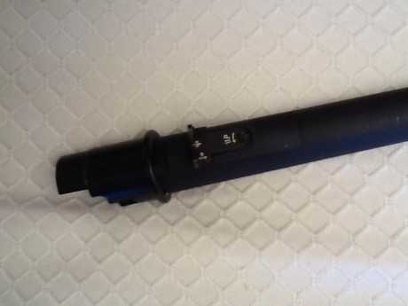 Vendo BENELLI NOVA de corredera. Con 2 cañones, el original de calibre 12 con punta de fibra optica y 20