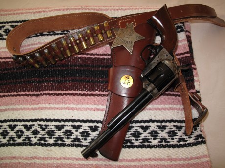 Hola a todos, pongo este hilo para ir subiendo nuestras armas de retrocarga tanto cortas como largas, 42