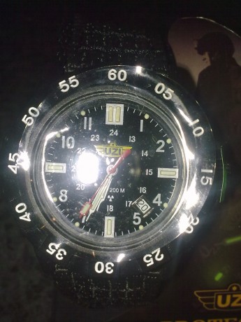 Hola vendo reloj UZI sin estrenar,procedente de un regalo.80 euros con envio. 02
