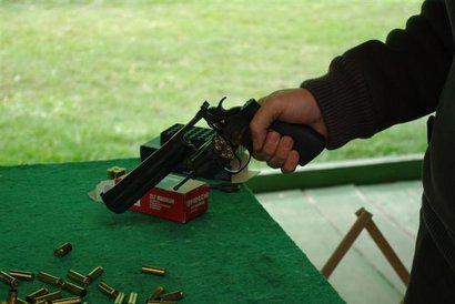 leoneses y gentes de alrededores!!!

lanzo idea para pequeña quedada en el Reino, a desarrollar en varias 20