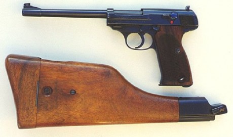 Hace unos días encontré por casualidad en una web extranjera un arma a la venta que hacía muchos años 50