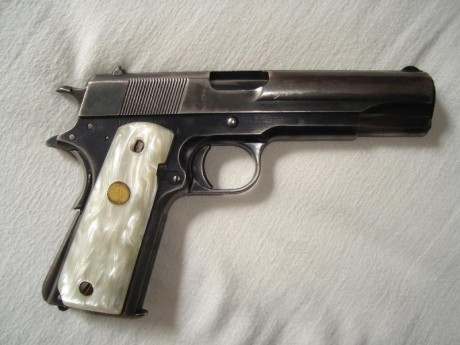 Hace unos días encontré por casualidad en una web extranjera un arma a la venta que hacía muchos años 161