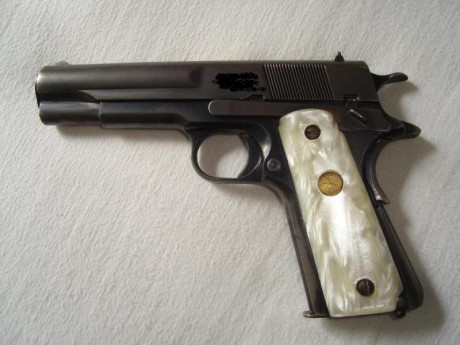 Hace unos días encontré por casualidad en una web extranjera un arma a la venta que hacía muchos años 160