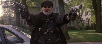 Compañeros,

En vista de las ganas de algunos (Elcafe, Wilcow, Vrakk, etc) por adivinar armas de películas 00