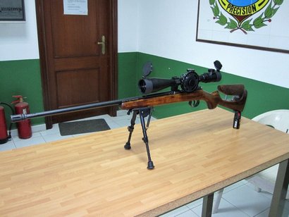 Después de la restauración de una culata de un rifle, mis ambiciones están estimuladas a hacer algo más, 50