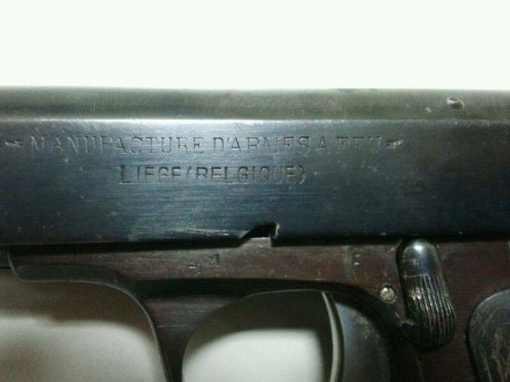 Buenas,
 Ha llegado a mi poder este arma, procede de un policía fallecido cuya hija la ha encontrado, 00
