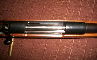 Hola compañeros, necesito vuestra ayuda. He comprado de segunda mano esta maravilla de rifle (se nota 02