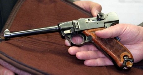 Hace unos días encontré por casualidad en una web extranjera un arma a la venta que hacía muchos años 70