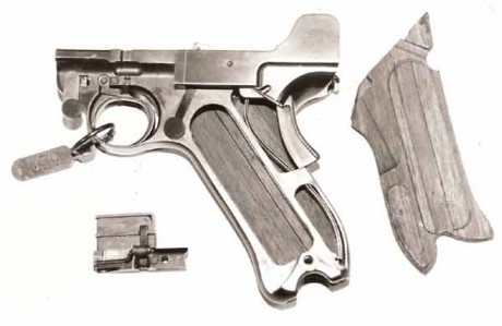 Hace unos días encontré por casualidad en una web extranjera un arma a la venta que hacía muchos años 12