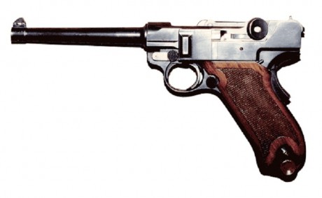 Hace unos días encontré por casualidad en una web extranjera un arma a la venta que hacía muchos años 10