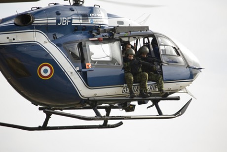 (Sniper aerial platform) es el termino en ingles para designar a un francotirador apostado en una plataforma 120