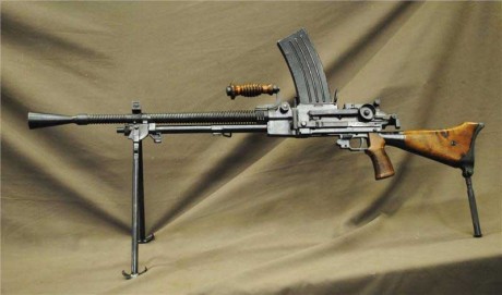 Hace unos días encontré por casualidad en una web extranjera un arma a la venta que hacía muchos años 31