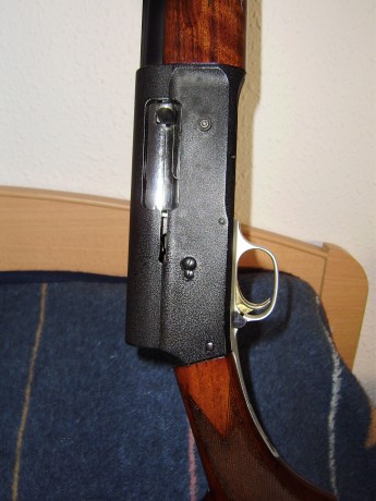 Hola a todos 

Como inicie en el hilo de la Beretta A-304 Silver lark ahora le toca el turno a esta belleza 02