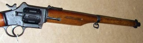 Hace unos días encontré por casualidad en una web extranjera un arma a la venta que hacía muchos años 71