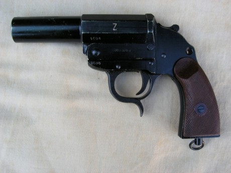 Hace unos días encontré por casualidad en una web extranjera un arma a la venta que hacía muchos años 40