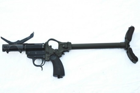 Hace unos días encontré por casualidad en una web extranjera un arma a la venta que hacía muchos años 140