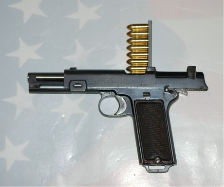 Hace unos días encontré por casualidad en una web extranjera un arma a la venta que hacía muchos años 111