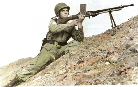 Hace unos días encontré por casualidad en una web extranjera un arma a la venta que hacía muchos años 10