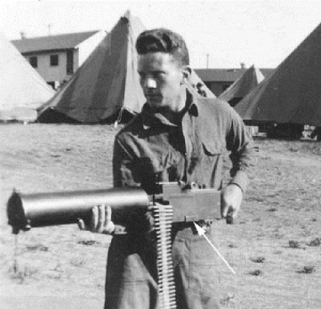 Hace unos días encontré por casualidad en una web extranjera un arma a la venta que hacía muchos años 111
