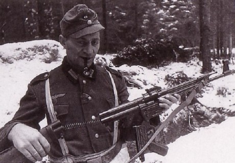 Hace unos días encontré por casualidad en una web extranjera un arma a la venta que hacía muchos años 121