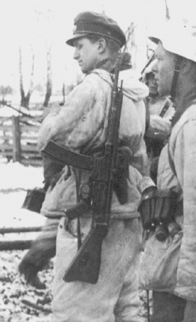 Hace unos días encontré por casualidad en una web extranjera un arma a la venta que hacía muchos años 131