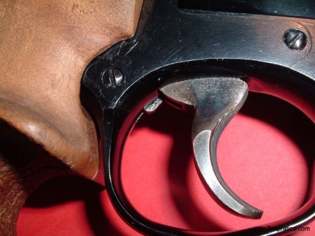 Hola compañeros, esta mañana he tenido una tirada con mi revolver s&w k38 marterpice( k 14) y en la 71