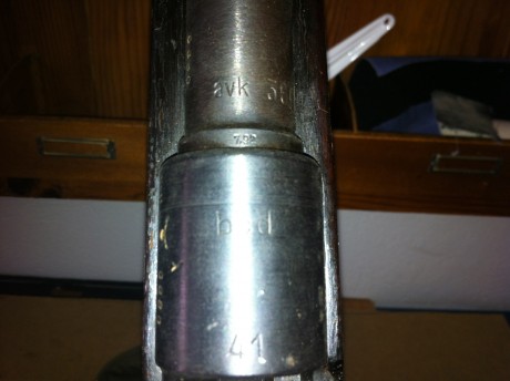 Tengo este k98 con una serie de marcajes que no se a que corresponden. Agradecería muchísimo vuestra ayuda. 02