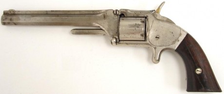 Hace unos días encontré por casualidad en una web extranjera un arma a la venta que hacía muchos años 151