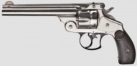 Hace unos días encontré por casualidad en una web extranjera un arma a la venta que hacía muchos años 50