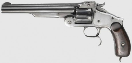 Hace unos días encontré por casualidad en una web extranjera un arma a la venta que hacía muchos años 120