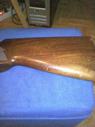 Primera lección; Limpiar la madera significa retirar barnices químicos y esmaltes de color para que su 100