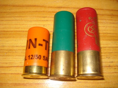 ¿Creeis que podria meterle de estos cartuchos a mi escopeta sin que se me estropee?

https://jr-international.fr/caja-con-10-balas-goma-calibre-12-50_GC27CT_itm_spanish.html

Si 31