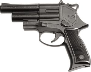 Hola compañeros de las armas, he visto este trasto en un blog "guiri" y como yo español y poco, 00