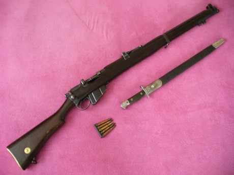 Hace unos días encontré por casualidad en una web extranjera un arma a la venta que hacía muchos años 21