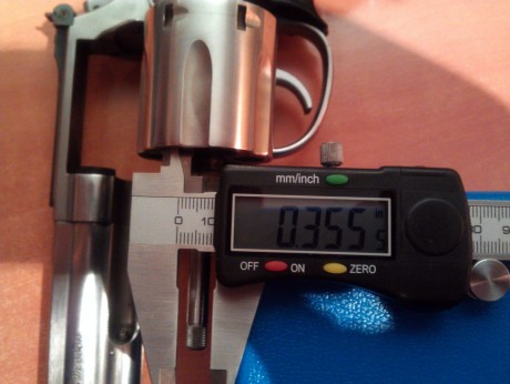 hola amigos,
actualmente recargo tanto 9pb como .38sp con 5,4 grains de la nueva ba9 y puntas cobreadas 101