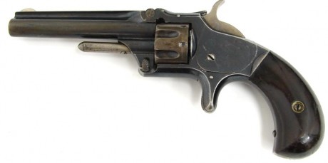 Hace unos días encontré por casualidad en una web extranjera un arma a la venta que hacía muchos años 152