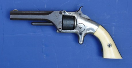 Hace unos días encontré por casualidad en una web extranjera un arma a la venta que hacía muchos años 150