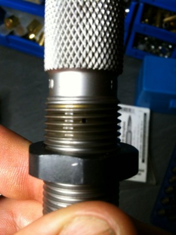 Hola a todos estoy recalibrando vainas de varias marcas del calibre 243 winchester con Dais de la marca 31