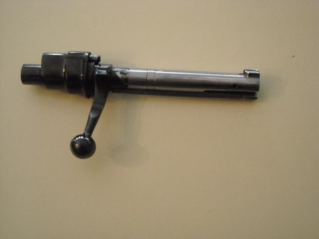 ¡Hola!

En este mismo hilo, sobre problemas con una uña extractora para un rifle zastava del 222 r.m. 140