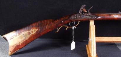 Pues eso, un fusil Kentucky de 46 pulgadas en calibre .42. A ver si os gusta . . . a mi estos cada dia 00