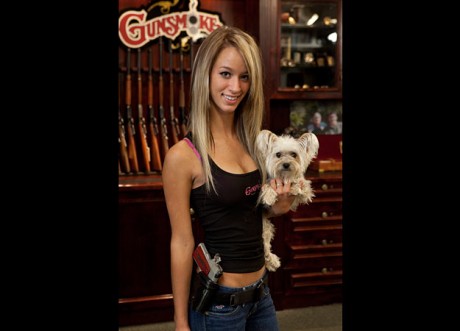 Propongo enviar firmas a Discovery Channel !!!!
Yo quiero ver esta serie y no "El ultimo Superviviente"

https://dsc.discovery.com/tv/american-guns/ 01