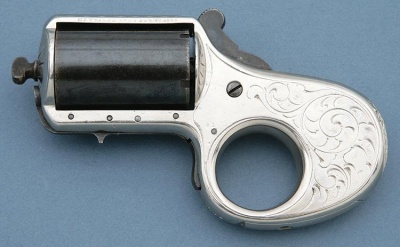 Propongo enviar firmas a Discovery Channel !!!!
Yo quiero ver esta serie y no "El ultimo Superviviente"

https://dsc.discovery.com/tv/american-guns/ 150
