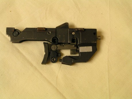 Me he puesto a retocar y ajustar el disparador de mi Morini CM-22 y tengo una pregunta de colegio de alguien 51