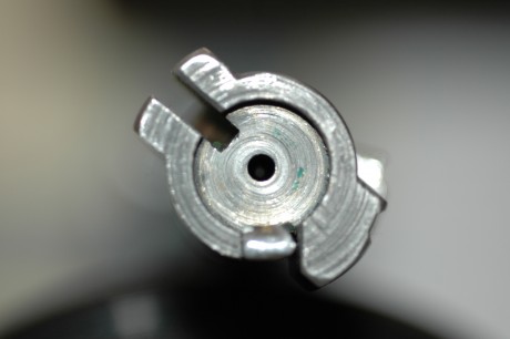 ¡Hola!

En este mismo hilo, sobre problemas con una uña extractora para un rifle zastava del 222 r.m. 151