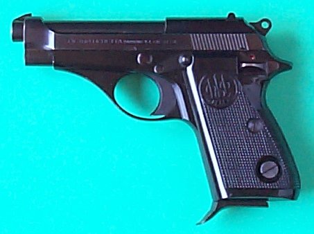 hola, ando buscando un arma corta del cal. 22 que sea pequeñita y facil de portar.
Solo he visto la taurus 40