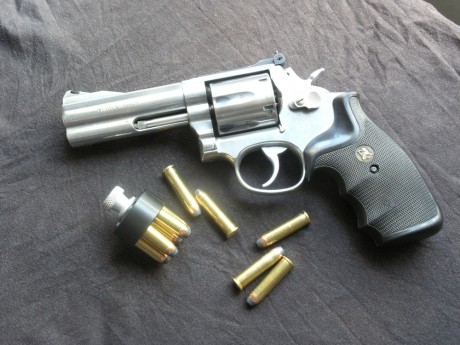 Me pregunto cual será la vida util de este revolver en calibre 357 Mg.

Habitualmente disparamos con nuestros 140