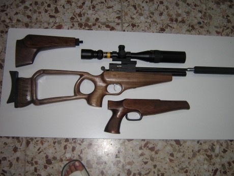 ¿Alguien sabe de esto? ¿Creeis cierta esa potencia? Más bonita que la Hatsan ATP1 es, desde luego.
https://eldiabolo.com/Espanol/Evanix/Hunting%20master-P-Revolver/Hunting%20Master%20P%20Revolver.htm 40