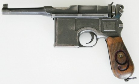 Hace unos días encontré por casualidad en una web extranjera un arma a la venta que hacía muchos años 72