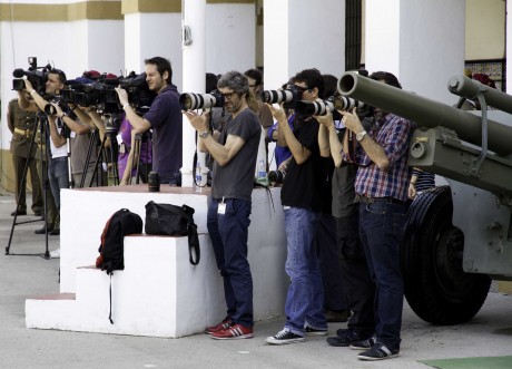  http://www.ejercito.mde.es/gl/agenda/2012/04/1543.html 

no digo na..........

y 161