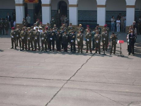  http://www.ejercito.mde.es/gl/agenda/2012/04/1543.html 

no digo na..........

y 81
